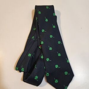 Trevor San Patric's men's tie